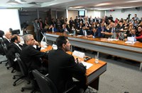 Contrato de Trabalho Verde e Amarelo divide juristas em audiência pública