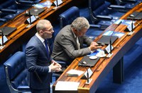 Fabiano Contarato pede voto de repúdio por fala de Guedes sobre servidores