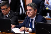 Economia solidária deve ser incluída entre princípios da Constituição, decide CCJ