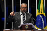 Paim aplaude aprovação de projeto que proíbe cortes na Seguridade Social