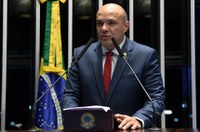 Paulo Albuquerque cobra atualização da tabela do SUS para diagnóstico de câncer