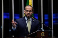 Prisco Bezerra anuncia projeto para premiar escola por desempenho no Ideb