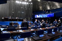 PEC que conta prazo de sanção em dias úteis avança em Plenário