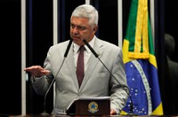 Rodrigo Maia não pode impor ao Senado proposta de reforma tributária, diz Major Olímpio