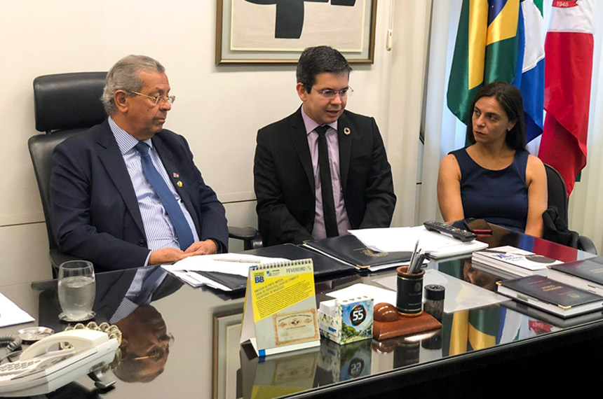 PSOL apresenta novos fatos à representação contra Flávio Bolsonaro