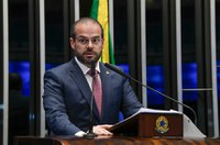 Prisco Bezerra defende valorização do funcionalismo público