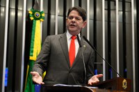 Senadores condenam violência sofrida por Cid Gomes no Ceará