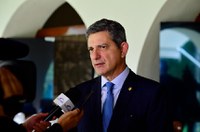 Senadores vão decidir em Plenário sobre convocação do general Augusto Heleno