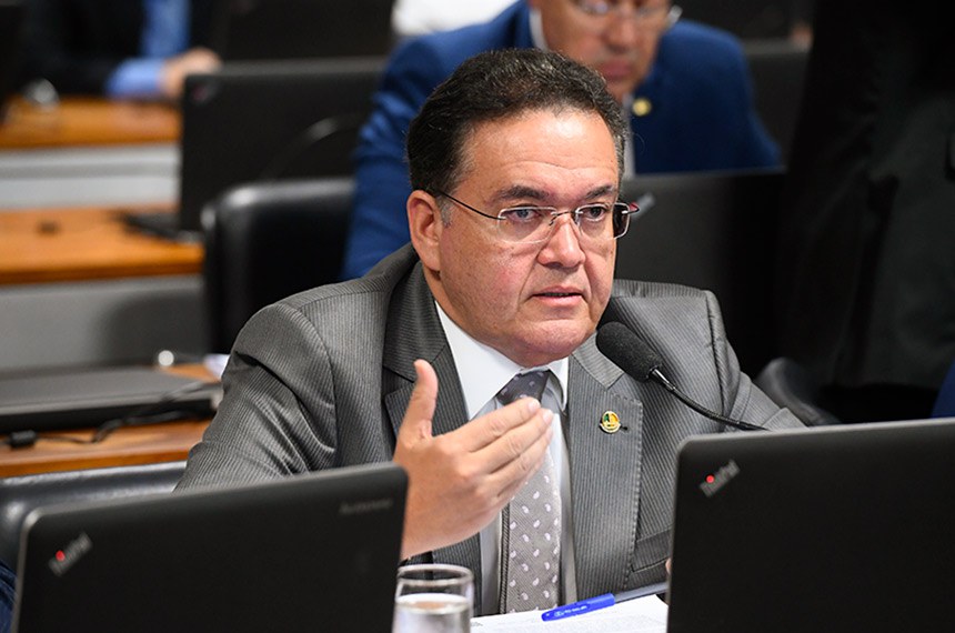 Presidente do colegiado, Roberto Rocha espera que o grupo apresente uma proposta em 45 dias