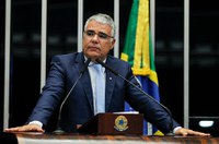 Eduardo Girão defende manutenção do veto presidencial ao orçamento impositivo