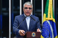 Eduardo Girão defende fim da concessão de benefícios financeiros a ex-presidentes