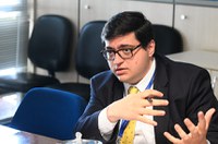 Crise econômica: para IFI, Brasil ainda cresce; senadores querem diálogo com governo