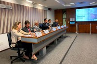 Brasil terá aumento abrupto nos casos de coronavírus, diz secretário do Ministério da Saúde