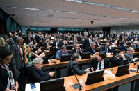 CMO aprova projetos que regulamentam orçamento impositivo