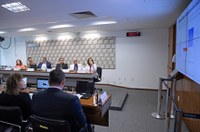 Pesquisa e divulgação sobre meditação transcendental é tema de debate na CE