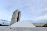 Senado edita novas medidas diante do avanço do coronavírus