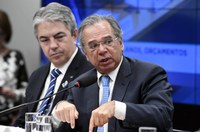 Debate com ministro da Economia sobre reforma tributária é adiado