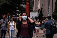 Senadores usam redes sociais para fazer alertas e recomendações sobre pandemia