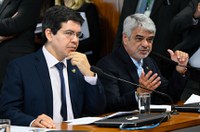 Declarações de Eduardo Bolsonaro contra a China repercutem entre os senadores