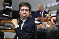 Coronavírus: projeto antecipa restituição do Imposto de Renda