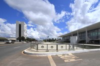 A pedido do Congresso, governo retira proposta que remaneja R$ 9,6 bi