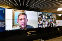 Senadores demonstram preocupação com ataques à China nas redes sociais