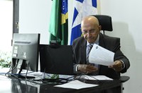 Coronavírus: comissão altera plano de trabalho e aprova convites a ministros