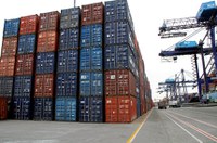 Medida provisória prorroga suspensão de tributos para empresas exportadoras