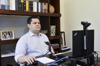 Davi informa que 22 projetos e MPs terão prioridade para votação no Senado