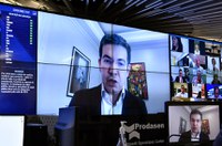 Senadores cobram divulgação de vídeo em que Bolsonaro teria defendido interferência na PF