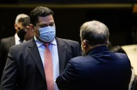 Apesar de adiamento, Davi prevê votação de projeto sobre regra de ouro