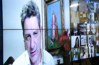 Rogério Carvalho pede apreensão de armas em acampamento bolsonarista em Brasília