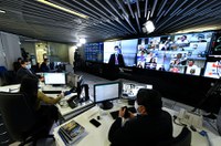 Em reunião remota, líderes definem pauta de votação para esta semana