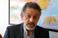 Paulo Rocha defende adiamento do Enem