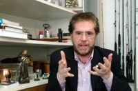 Plínio Valério quer aumentar pena de peculato quando desvio for ligado à saúde