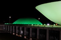 Senado é iluminado de verde em homenagem ao Mês da Defensoria Pública