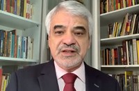 Humberto Costa anuncia pedido de impeachment de Bolsonaro