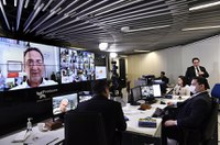 Projeto aumenta penas para crimes contra profissionais de imprensa