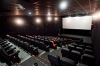 MP que adia prazo para cinemas oferecerem acessibilidade vai à promulgação