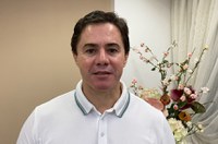 Veneziano celebra aprovação de projeto que facilita produção de respiradores