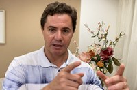 Veneziano critica vetos de Bolsonaro ao marco regulatório do saneamento