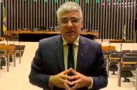 Girão comemora aprovação de projeto que cria linha de crédito a profissional liberal