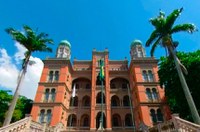 Propostas regulam distribuição de vacina contra covid-19 a ser produzida pela Fiocruz