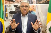 Lei aprovada mostra que Ceará está "vivendo uma grande ditadura", diz Girão