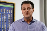 Carlos Fávaro homenageia os corretores de imóveis