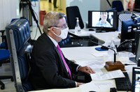 Anastasia aplaude aprovação de MP da assinatura digital