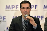 Nas redes sociais, senadores comentam saída de Deltan Dallagnol da Lava Jato