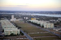 Reforma facilita demissão de novo servidor que não for de carreira de Estado