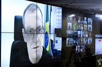 Desvio de recursos para combate à covid-19 pode se tornar crime hediondo