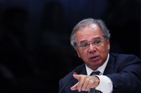 Ideia de congelar aposentadorias para custear Renda Brasil recebe críticas de senadores